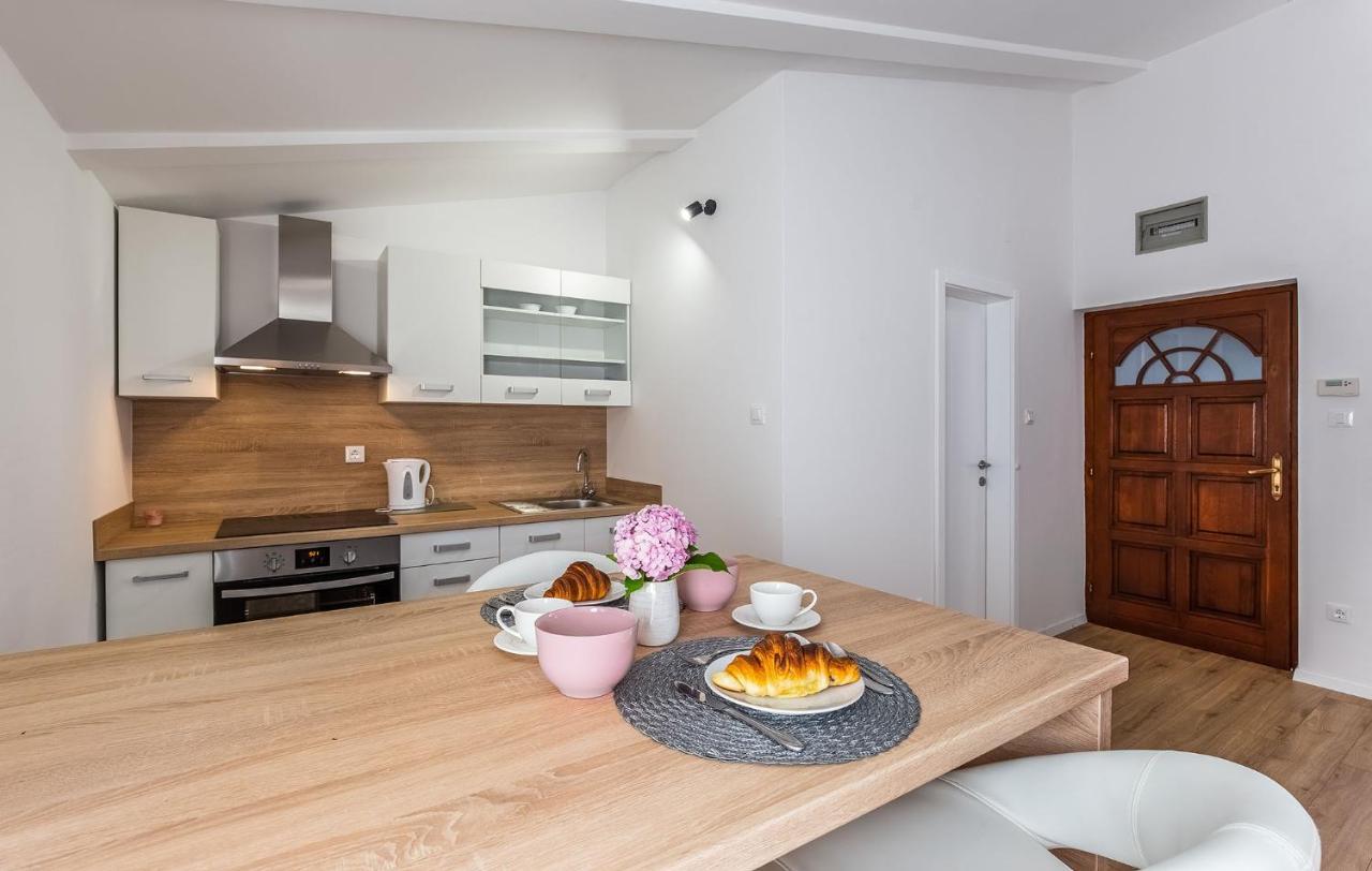 Apartamento Marija Poreč Exterior foto