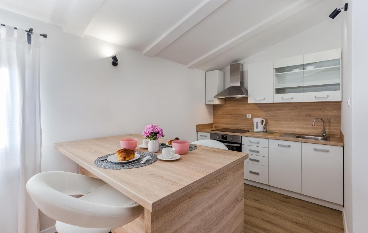 Apartamento Marija Poreč Exterior foto