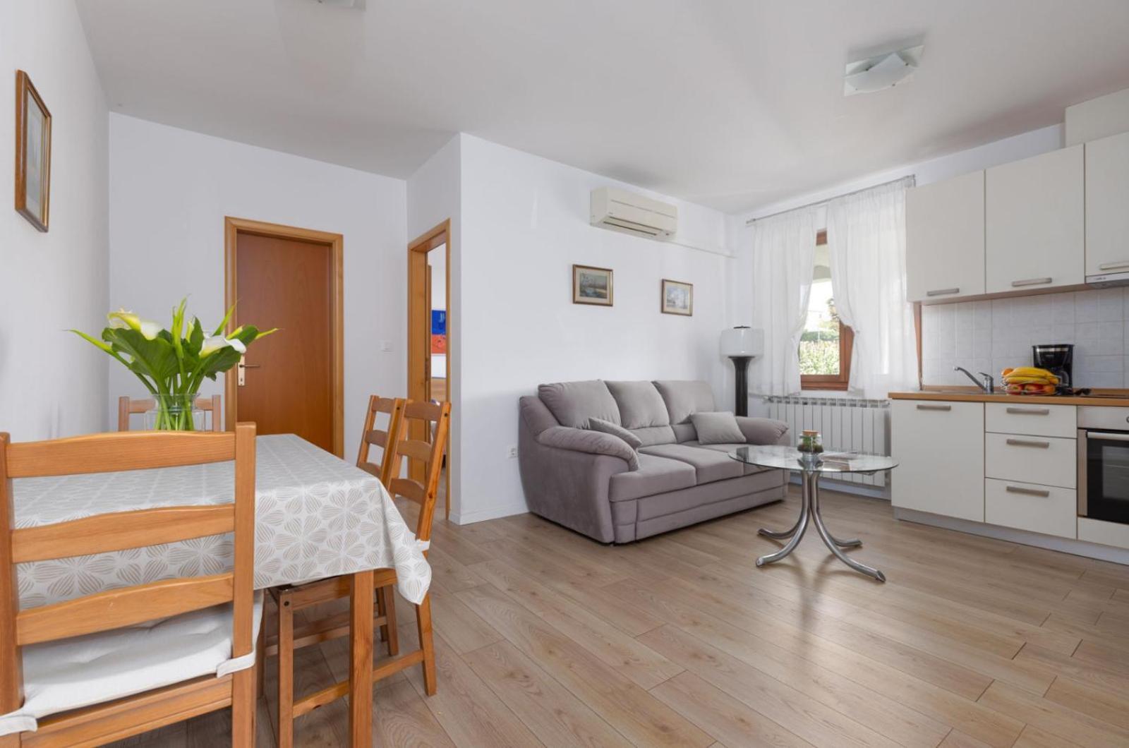 Apartamento Marija Poreč Exterior foto